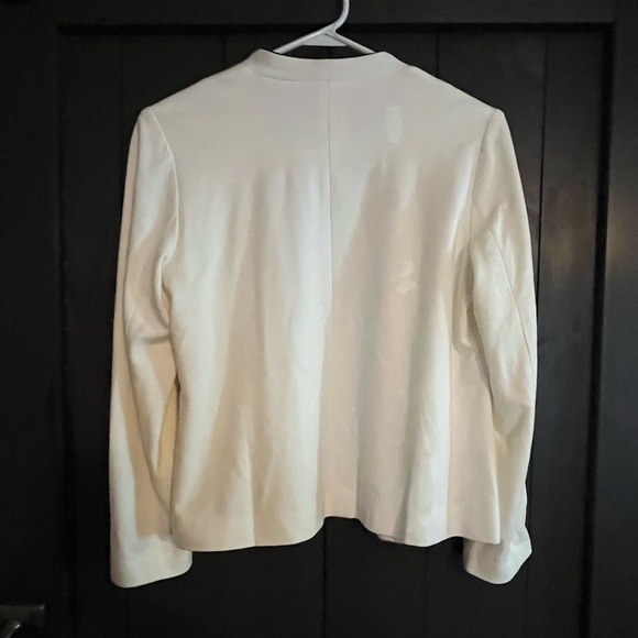 J Jill Wherever Elegant White Cropped Blazer with Black Piping. size XS - Picture 3 of 8